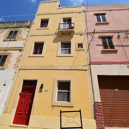 Stylish And Characterful Townhouse Views Ac *