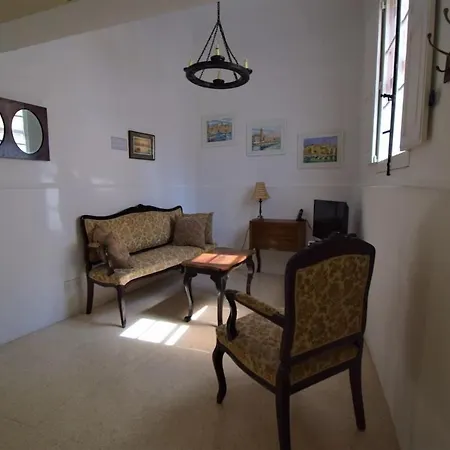 Stylish And Characterful Townhouse Views Ac * Cospicua